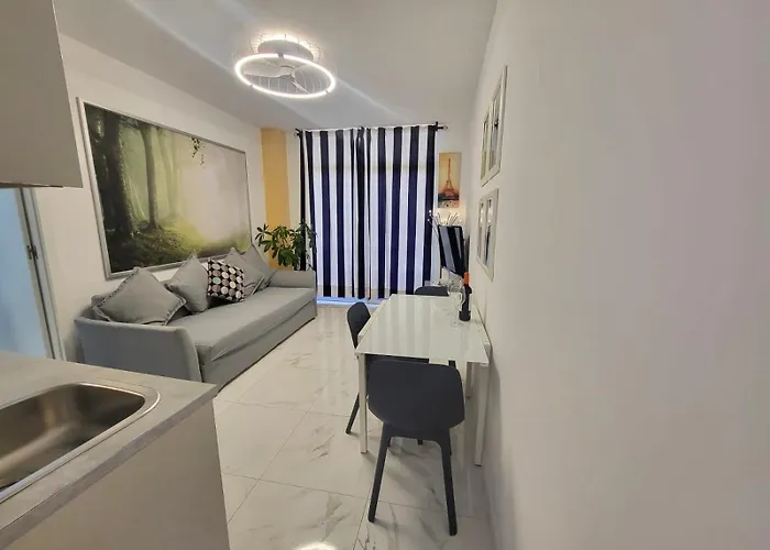 New 2 Bedrooms Gold Flat At Canteras With Balcony And Free Parking Apartamento Las Palmas de Gran Canaria