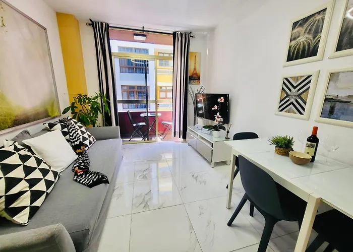 New 2 Bedrooms Gold Flat At Canteras With Balcony And Free Parking 아파트