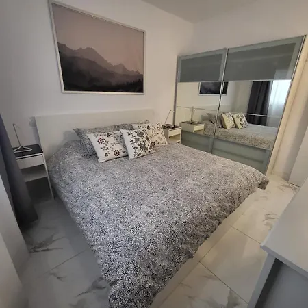 Apartamento New 2 Bedrooms Gold Flat At Canteras With Balcony And Free Parking