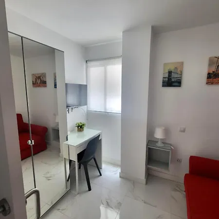 Апартаменты New 2 Bedrooms Gold Flat At Canteras With Balcony And Free Parking Лас-Пальмас-де-Гран-Канария