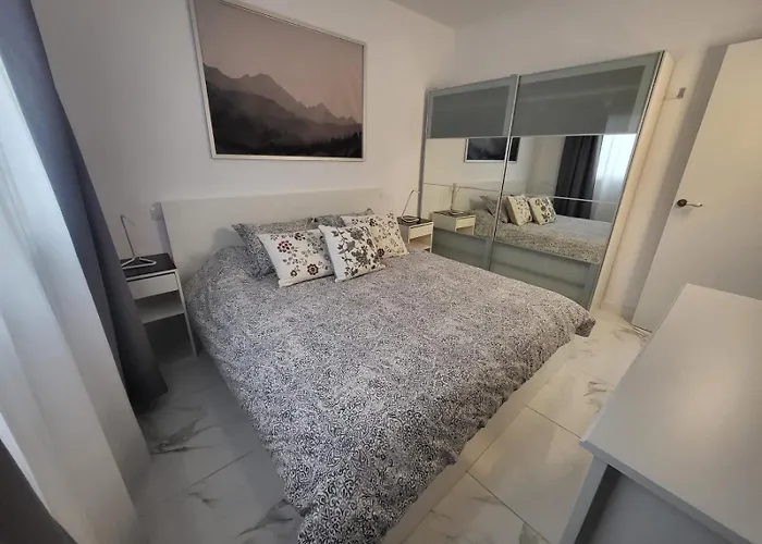 Apartament New 2 Bedrooms Gold Flat At Canteras With Balcony And Free Parking